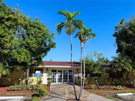 2820 NE 201st Terrace Aventura FL 33180