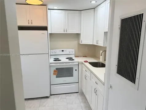 2820 NE 201st Terrace Aventura FL 33180