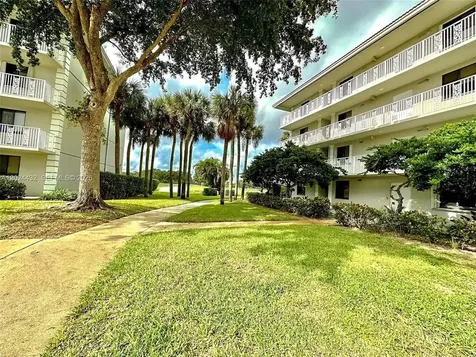 2621 Village Boulevard West Palm Beach FL 33409