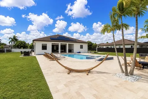 18321 SW 224th Street Miami FL 33170