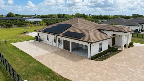 18321 SW 224th Street Miami FL 33170