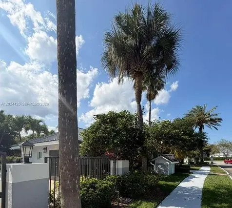 7610 Westwood Drive Tamarac FL 33321