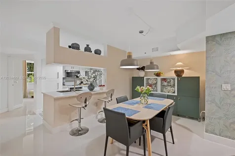 17145 N Bay Road Sunny Isles Beach FL 33160