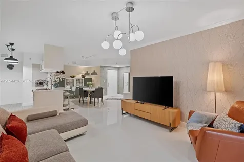 17145 N Bay Road Sunny Isles Beach FL 33160