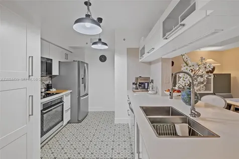 17145 N Bay Road Sunny Isles Beach FL 33160