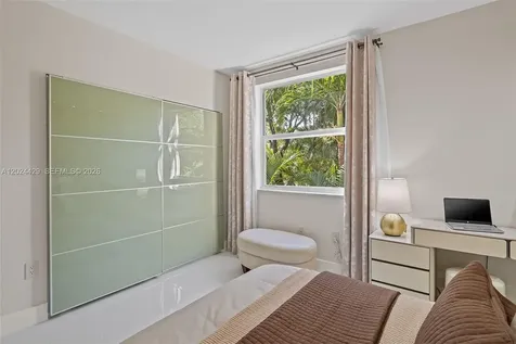 17145 N Bay Road Sunny Isles Beach FL 33160