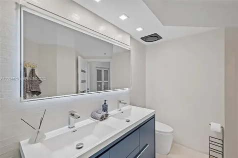 17145 N Bay Road Sunny Isles Beach FL 33160