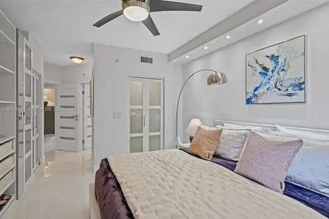 17145 N Bay Road Sunny Isles Beach FL 33160