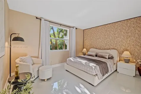 17145 N Bay Road Sunny Isles Beach FL 33160