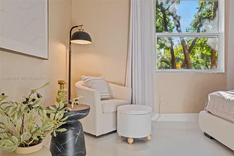 17145 N Bay Road Sunny Isles Beach FL 33160