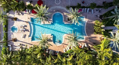 17145 N Bay Road Sunny Isles Beach FL 33160