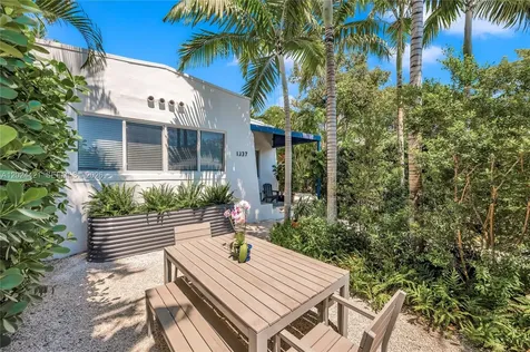 1337 SW 15 Street Miami FL 33145