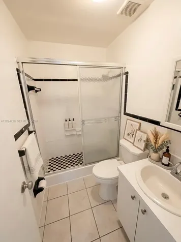 2745 W Okeechobee Road Hialeah FL 33010