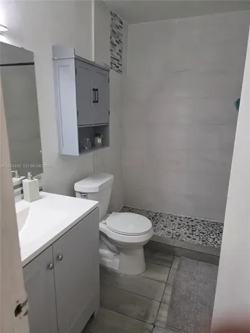 17901 NW 68th Avenue Hialeah FL 33015