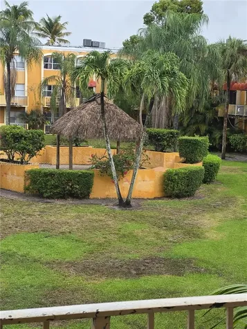 17901 NW 68th Avenue Hialeah FL 33015