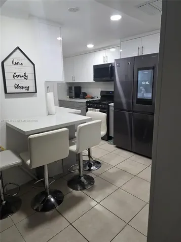 17901 NW 68th Avenue Hialeah FL 33015