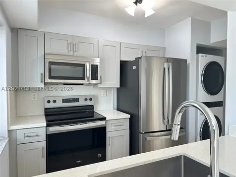 143 Riviera Circle Weston FL 33326