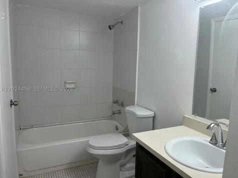 484 NW 165th St Road Miami FL 33169