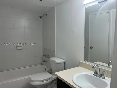 484 NW 165th St Road Miami FL 33169