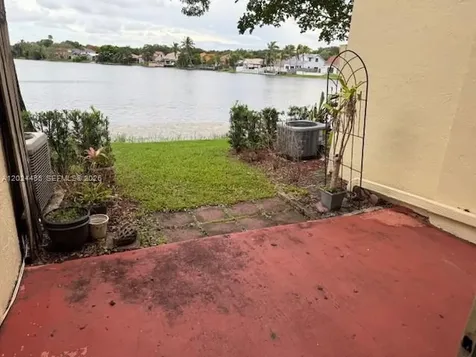 2856 Cambridge Lane Cooper City FL 33026
