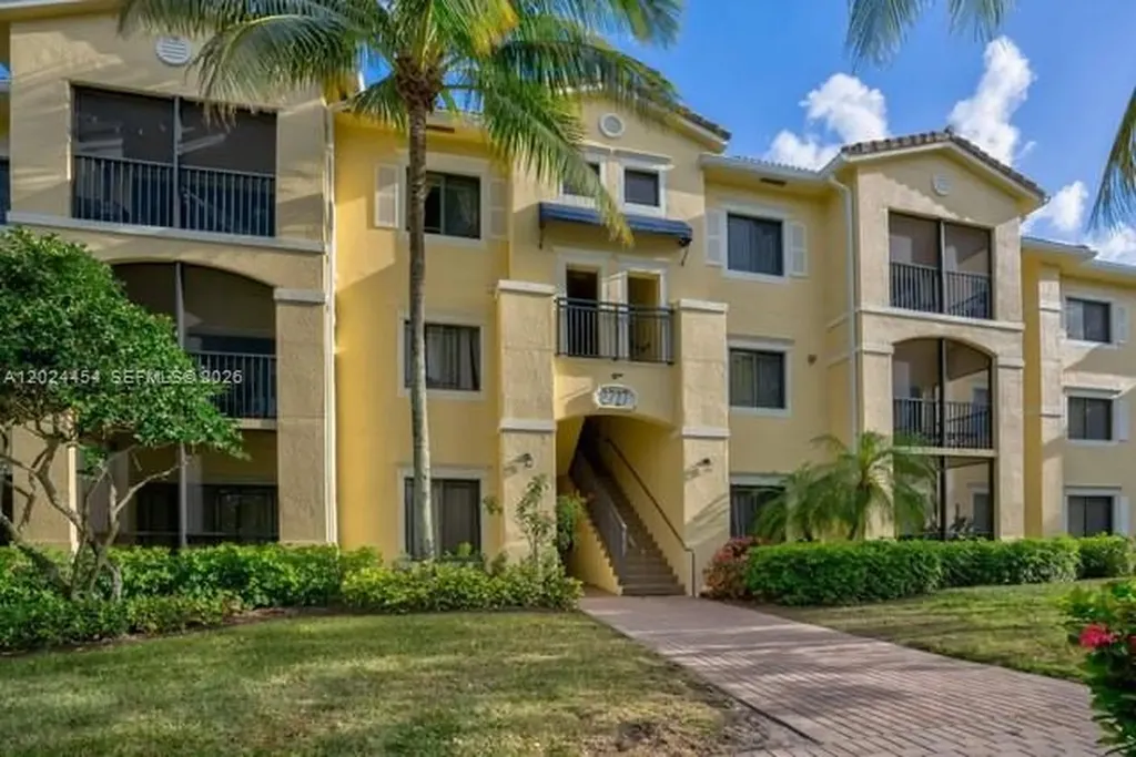 2727 Anzio Court Palm Beach Gardens FL 33410