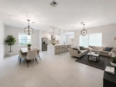 4486 W Whitewater Avenue Weston FL 33332