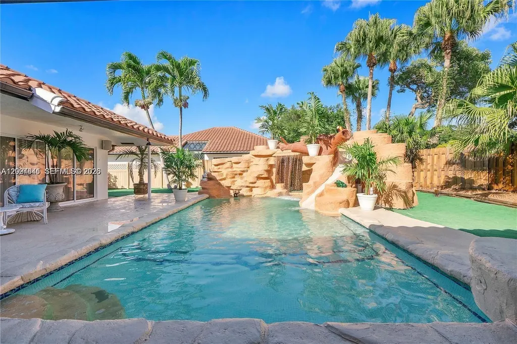 2900 NW 25th Way Boca Raton FL 33434
