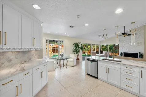 2900 NW 25th Way Boca Raton FL 33434