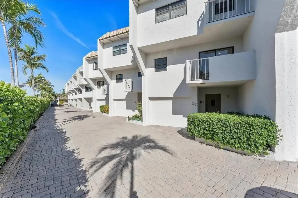 1222 Hillsboro Mile Hillsboro Beach FL 33062