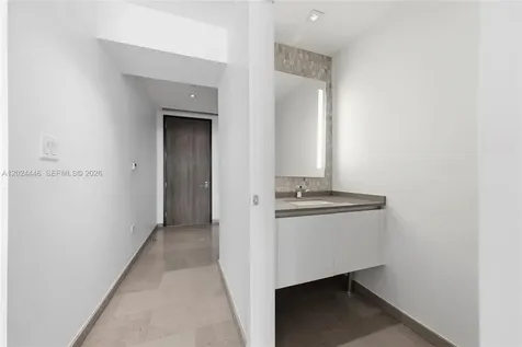 88 SW 7th Street Miami FL 33130