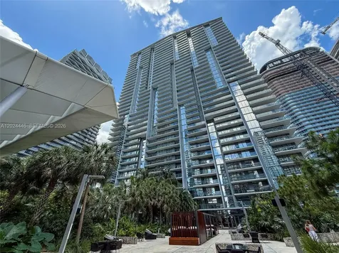 88 SW 7th Street Miami FL 33130