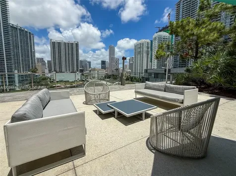 88 SW 7th Street Miami FL 33130