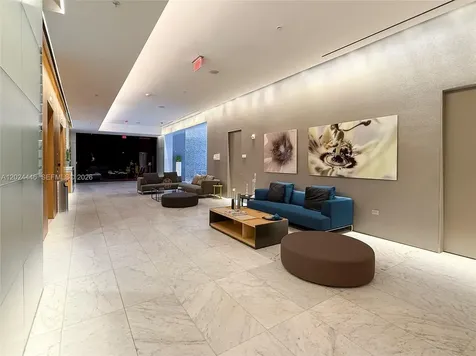 88 SW 7th Street Miami FL 33130