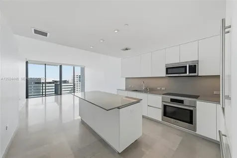 88 SW 7th Street Miami FL 33130