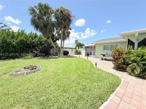 2212 Club House Road North Fort Myers FL 33917