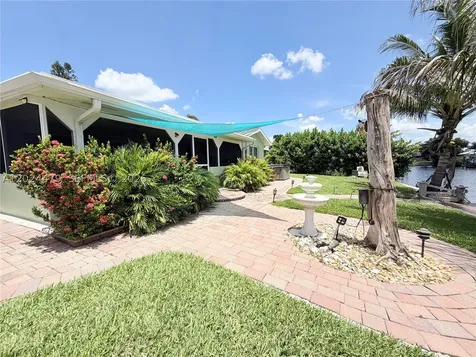 2212 Club House Road North Fort Myers FL 33917