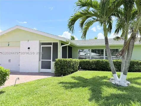 2212 Club House Road North Fort Myers FL 33917