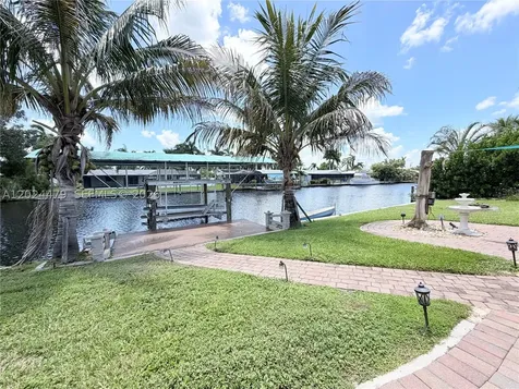 2212 Club House Road North Fort Myers FL 33917