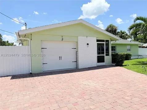 2212 Club House Road North Fort Myers FL 33917