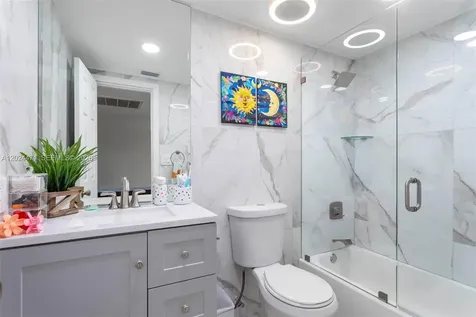 1461 NW 113th Avenue Pembroke Pines FL 33026