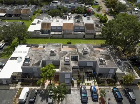 1461 NW 113th Avenue Pembroke Pines FL 33026