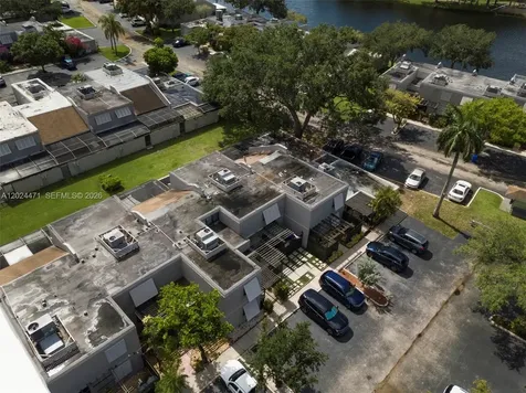 1461 NW 113th Avenue Pembroke Pines FL 33026