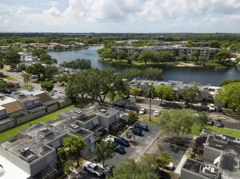 1461 NW 113th Avenue Pembroke Pines FL 33026