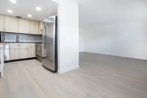 1301 SW 135th Terrace Pembroke Pines FL 33027