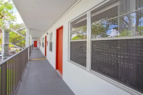 1301 SW 135th Terrace Pembroke Pines FL 33027