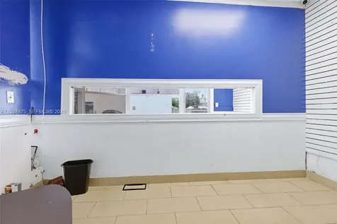 612 N Dixie Highway Hollywood FL 33020
