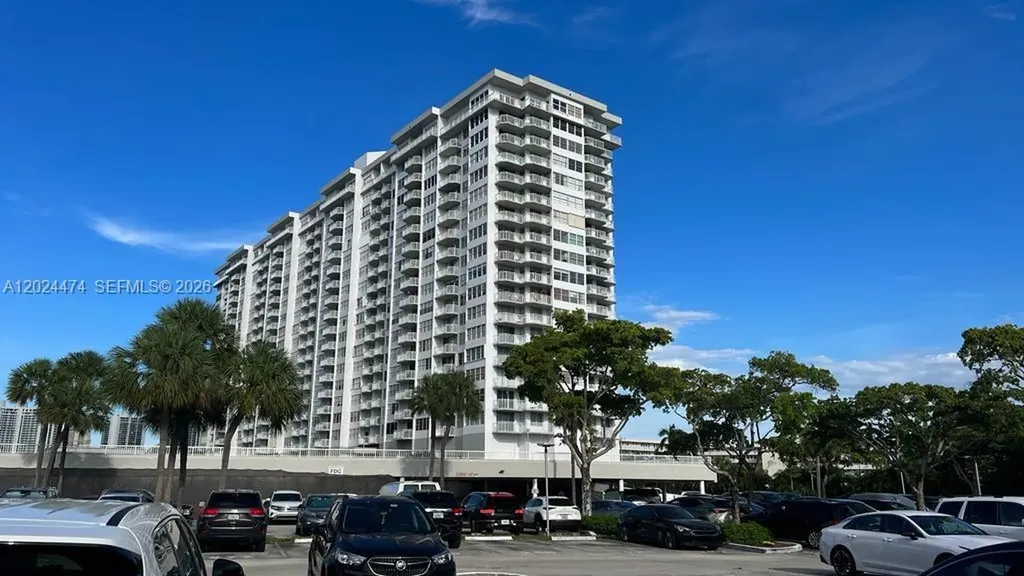 18061 Biscayne Boulevard Aventura FL 33160