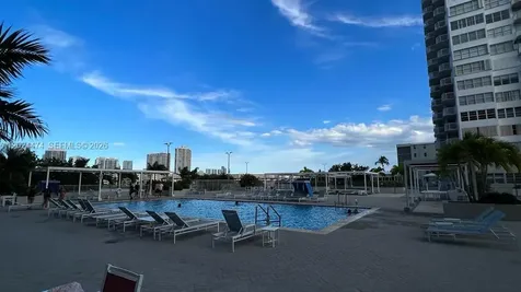 18061 Biscayne Boulevard Aventura FL 33160
