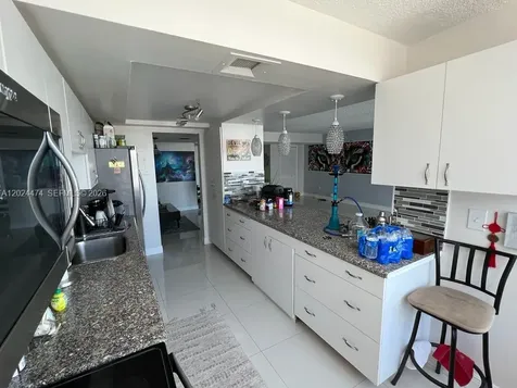 18061 Biscayne Boulevard Aventura FL 33160
