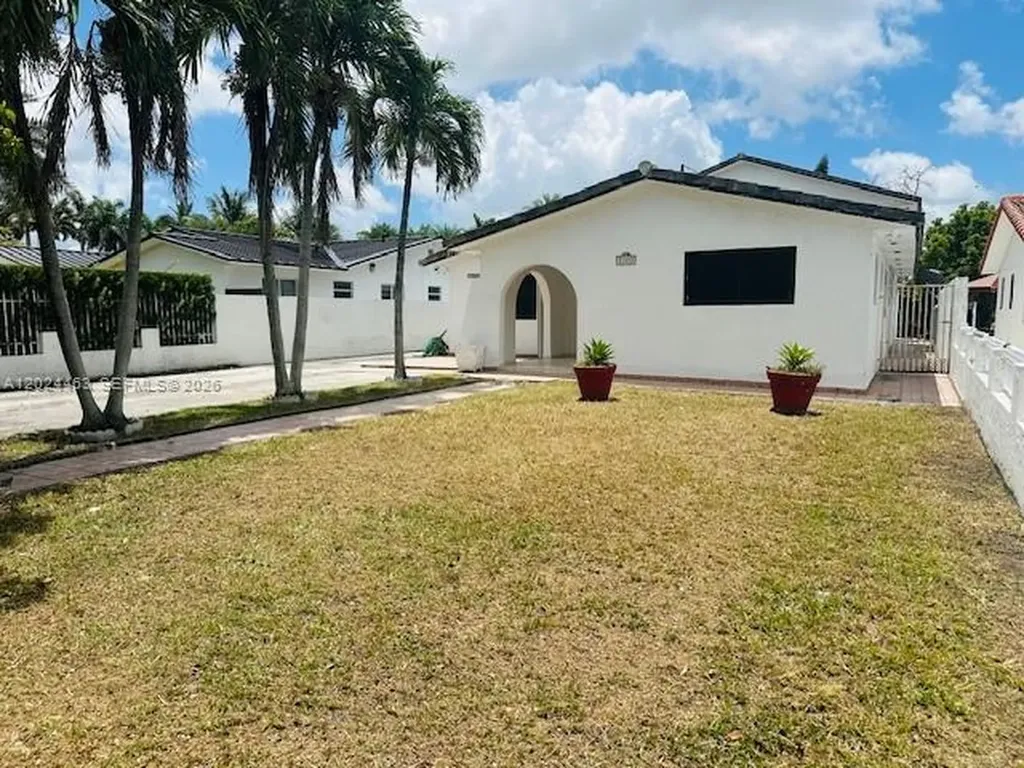 11870 SW 5th Miami FL 33184